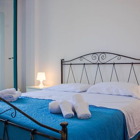 Rooms & Apartments La Spiaggia - Галиполи Екстериор снимка