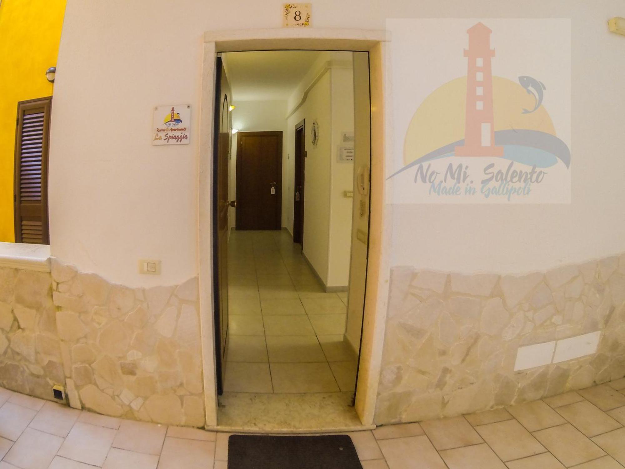 Rooms & Apartments La Spiaggia - Галиполи Екстериор снимка