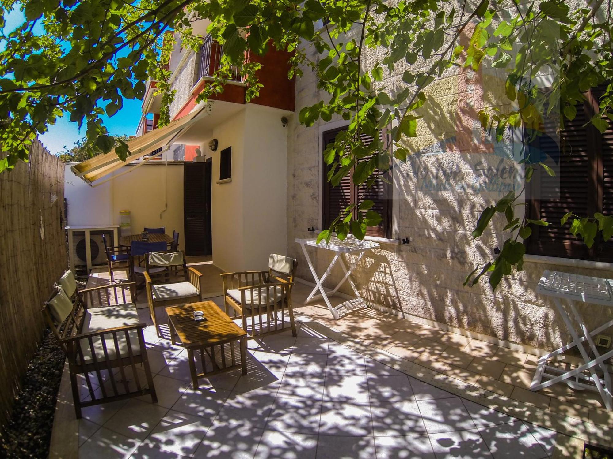 Rooms & Apartments La Spiaggia - Галиполи Екстериор снимка