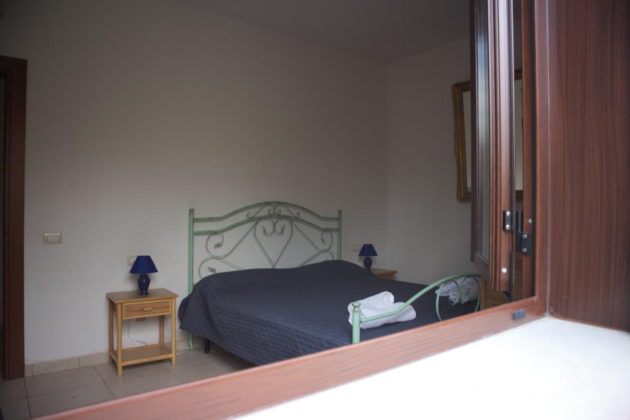 Rooms & Apartments La Spiaggia - Галиполи Екстериор снимка