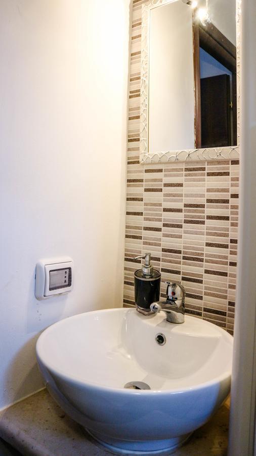 Rooms & Apartments La Spiaggia - Галиполи Екстериор снимка