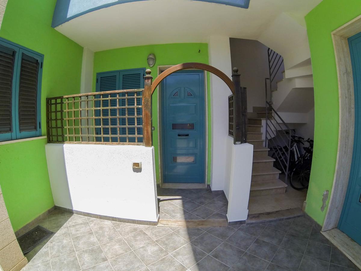Rooms & Apartments La Spiaggia - Галиполи Екстериор снимка