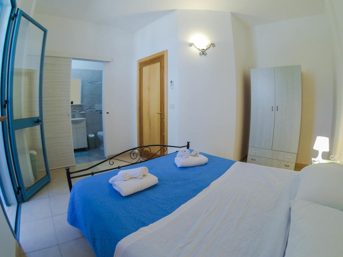 Rooms & Apartments La Spiaggia - Галиполи Екстериор снимка